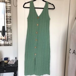 Women’s boutique midi dress size small never worn